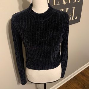 F21 Mock-Neck Crop Sweater